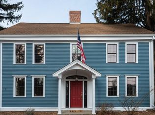 17 Pleasant Valley Rd, Amesbury, MA 01913