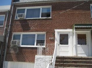8528 75th St, Jamaica, NY 11421