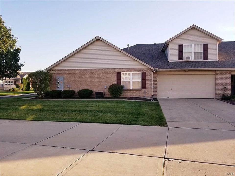 1st image of 4023 Twin Lakes Cir