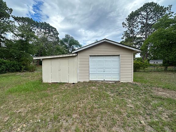 5th image of 3257 Dorian Rd