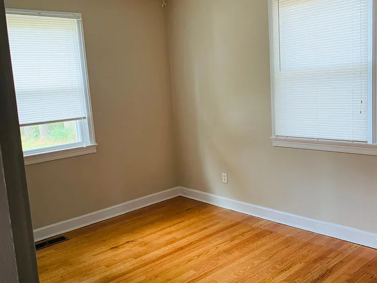 14321 Benns Church Blvd — Photo 12
