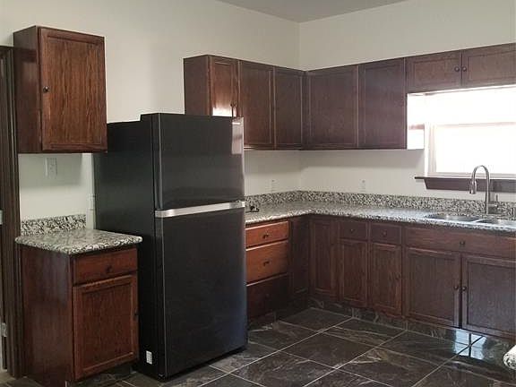 5th image of 441 Cottontail Dr