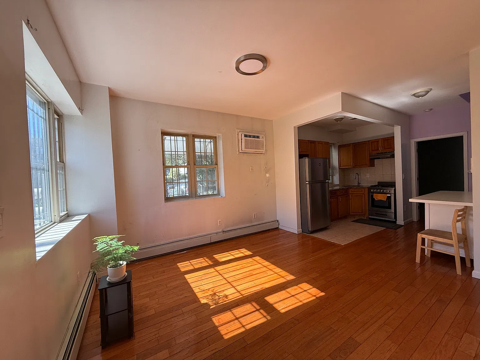 2 bed, 1000 sqft, $2,600 — Photo 2