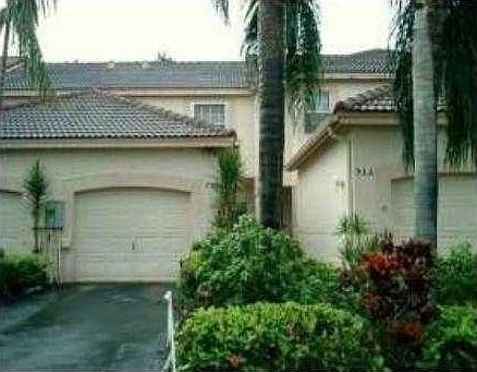 1st image of 922 Sevilla Cir