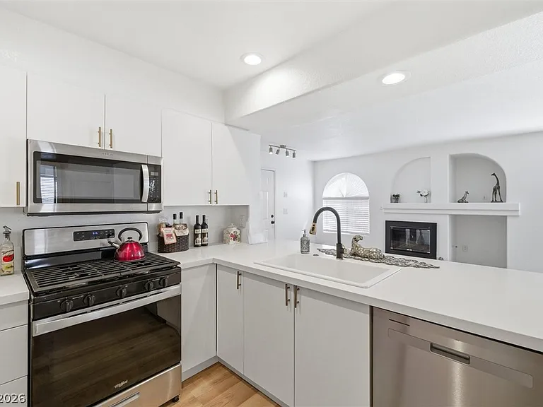 7950 W Flamingo Rd #1187 — Photo 16