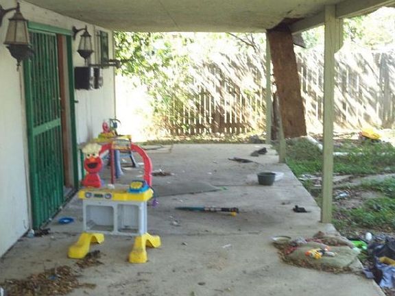 2nd image of 511 E Villaret Blvd