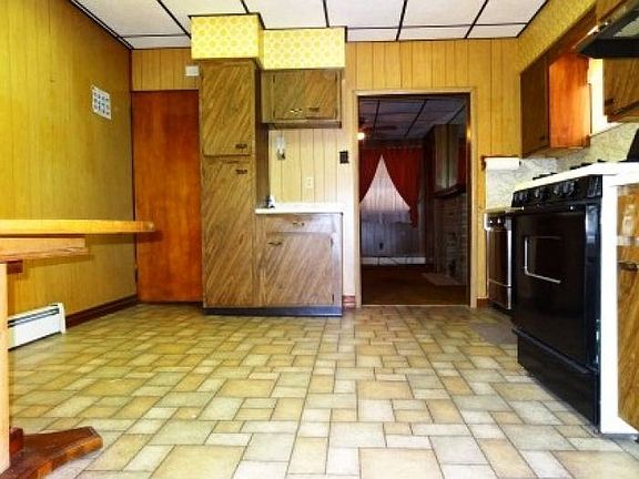 Kitchen Angle 2
