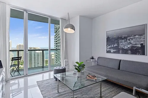 481 SW Brickell Ave Photo 1
