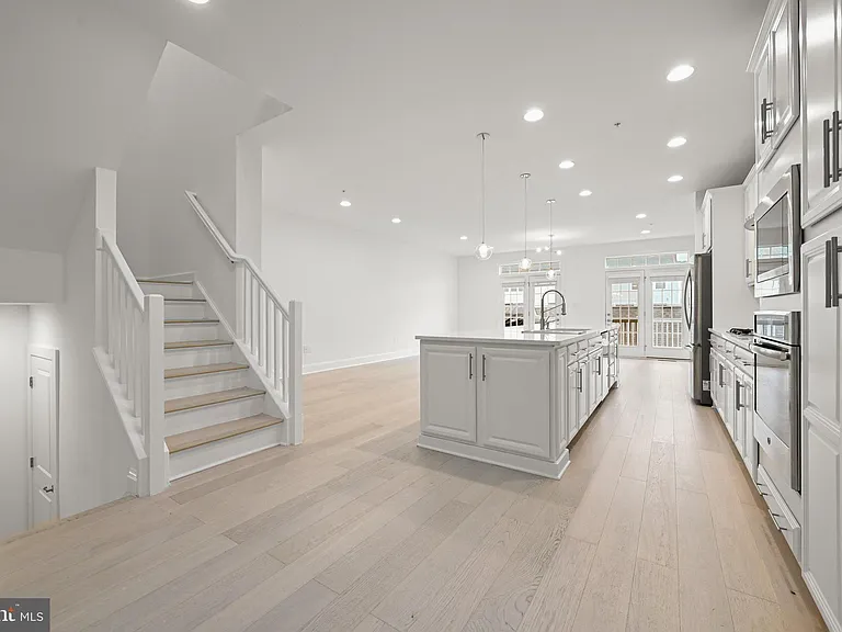 8120 Westside Blvd — Photo 14