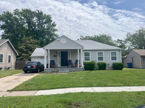 850 N Ridgewood Dr, Wichita, KS 67208
