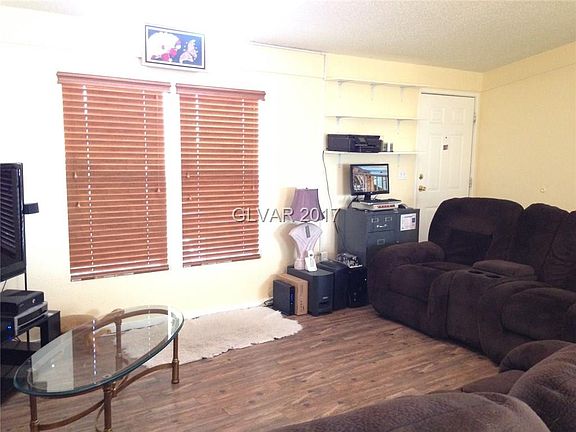 5th image of 1407 Monterey Dr