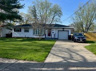 1214 Dodge Dr NW, Warren, OH