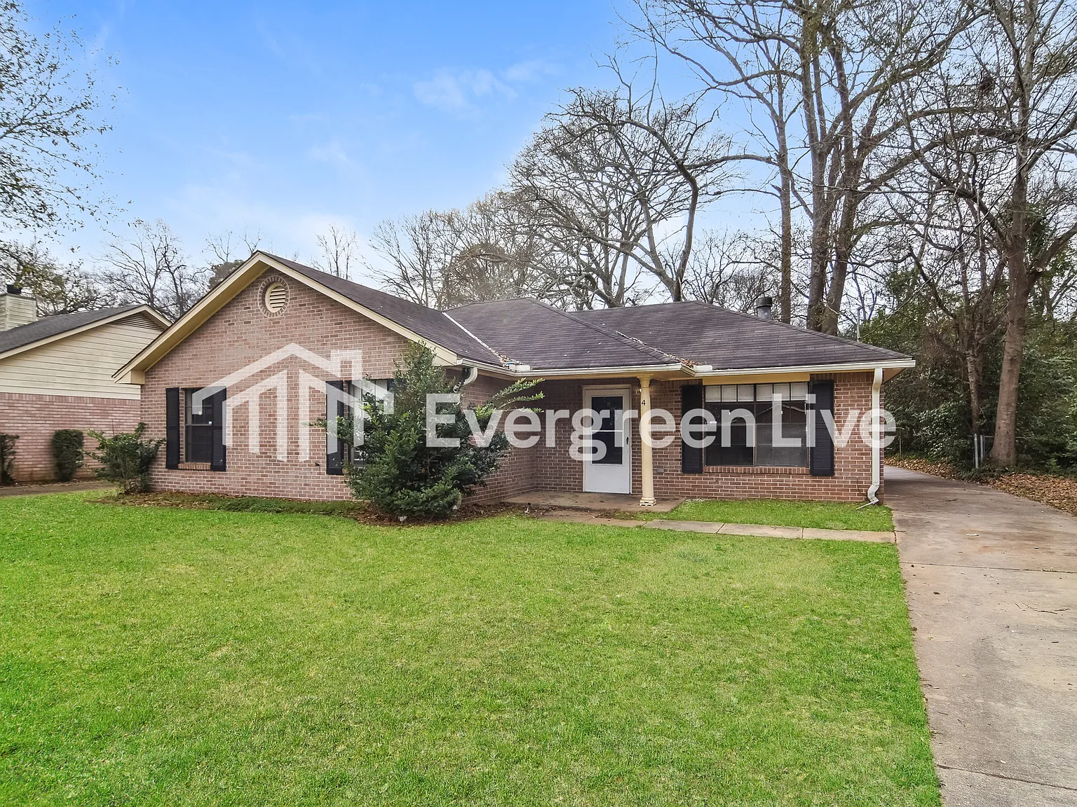 3 bed, 2.0 bath, 1344 sqft, $1,195 — Photo 2
