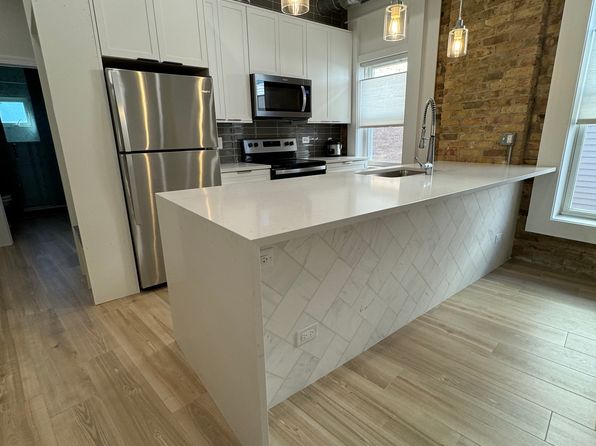 601 Green Bay Rd APT 201