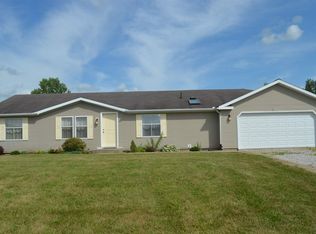 575 W Zims Ct, Milford, IN 46542