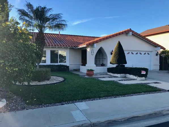 1025 Damascus Cir, Costa Mesa, CA 92626