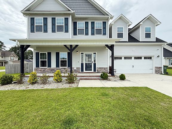 4th image of 303 Breezeway Dr