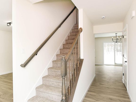 5th image of 2460 E Venisa Dr