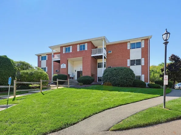 22 Dailey St APT F, Attleboro, MA 02703