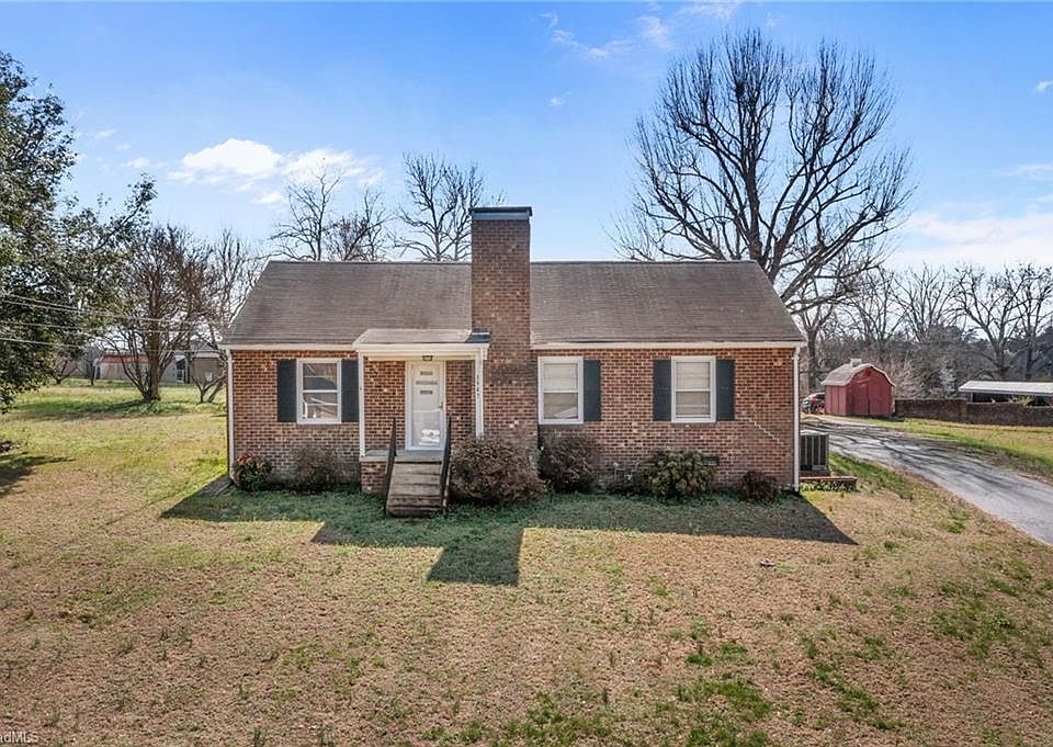 1st image of 1947 Lower Hopedale Rd