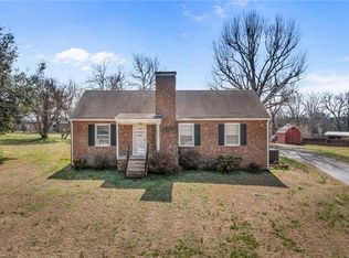 1947 Lower Hopedale Rd, Burlington, NC 27217