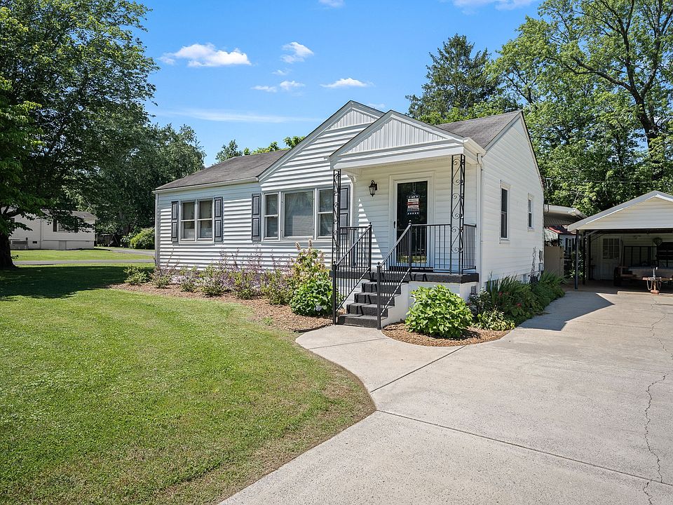 1st image of 216 Anderson Dr