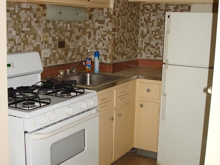 7342 W Carol St #1 — Photo 5