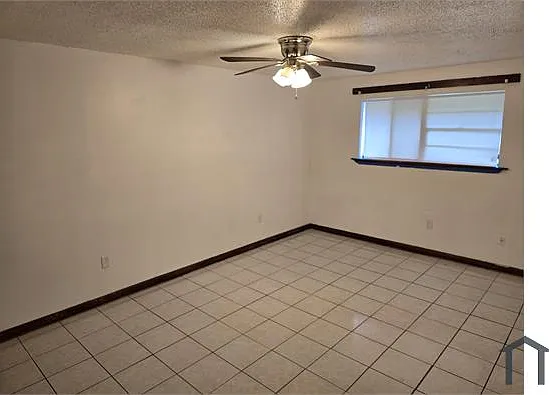 7231 Bunker Hill Rd — Photo 4