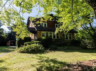 3028 S Hametown Rd, Norton, OH 44203