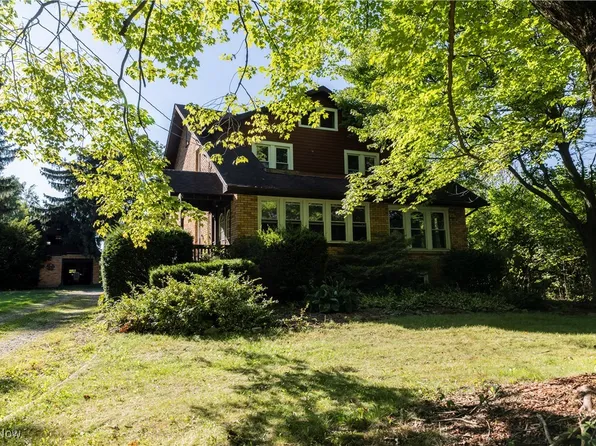 3028 S Hametown Rd, Norton, OH 44203
