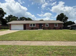 1038 2nd St SW, New Philadelphia, OH 44663