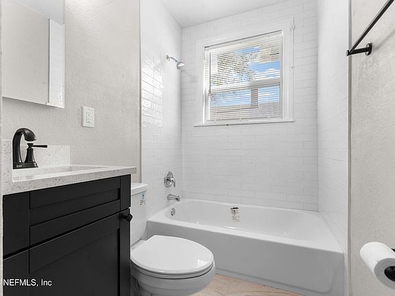 5th image of 1573 W 16TH Street