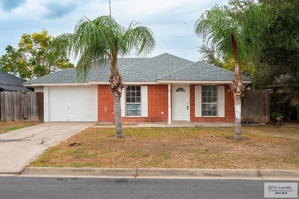 3 bed, 2.0 bath, 1040 sqft, $1,400 — Photo 1