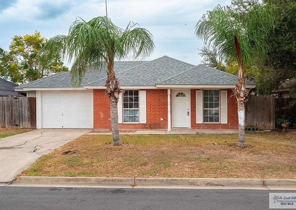 1st image of 2111 El Arroyo St