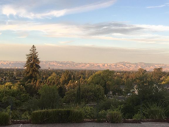 3rd image of 106 Los Patios