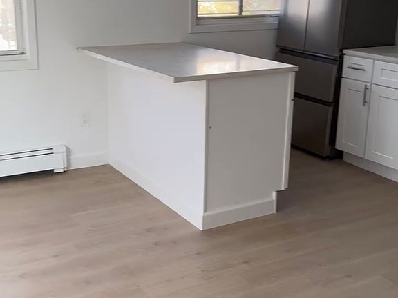 2nd image of 6 Stewart Pl #3