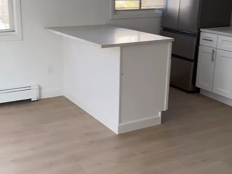 6 Stewart Pl #3 — Photo 2
