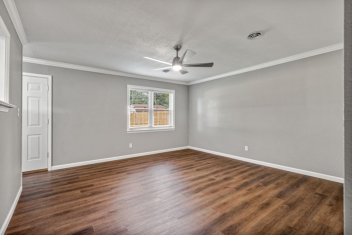 next background image