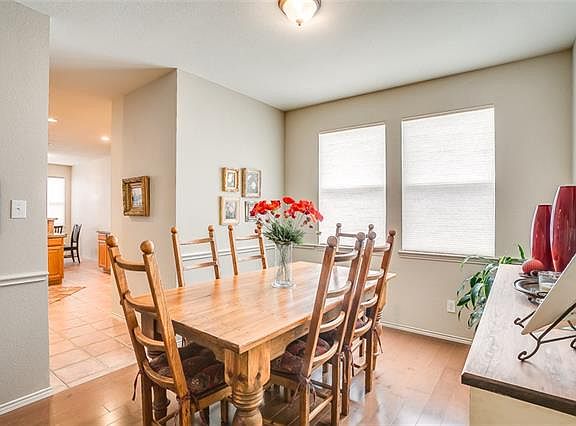 5th image of 8404 Island Ct