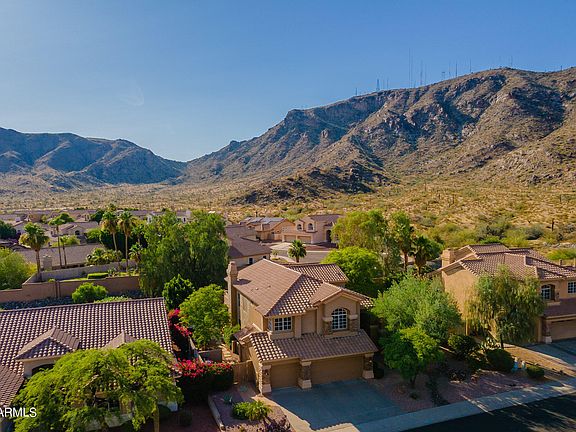 4th image of 1368 E Desert Flower Lane