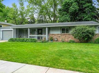 1707 Wisteria Rd, Rockford, IL 61107