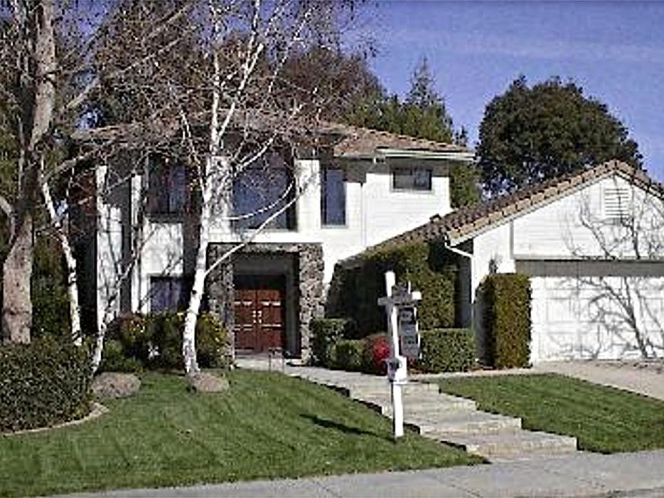 1st image of 30300 Churchill Ct