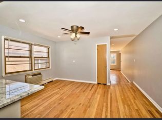 8522 McCormick Blvd APT 2, Skokie, IL 60076