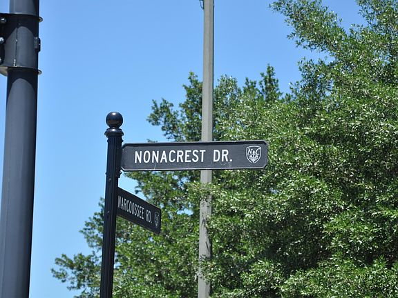 4th image of 9759 Nonacrest Dr