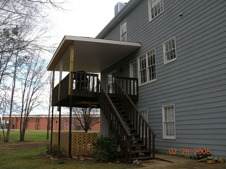 See how close it is to Chattahoochee Elem!!