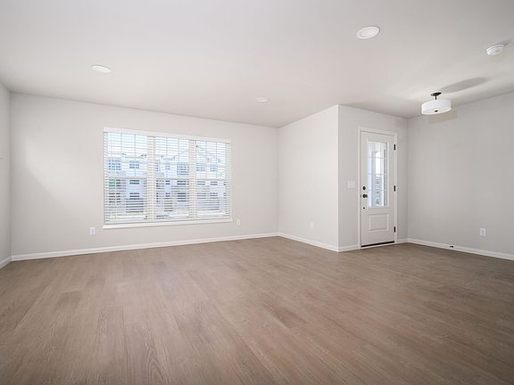 2nd image of 2116 S High Point