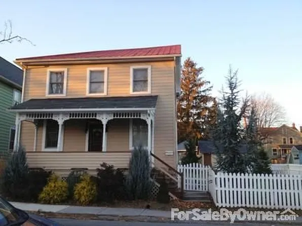 915 Church St, Hollidaysburg, PA 16648