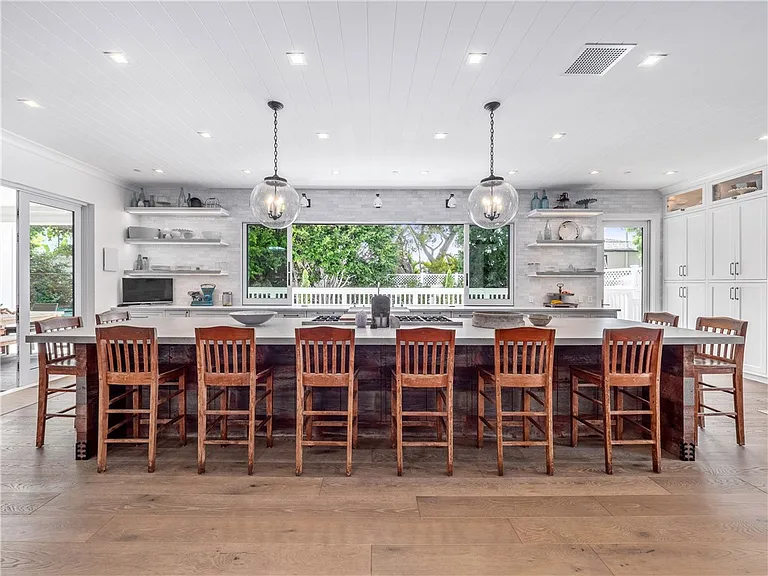 3403 Laurel Ave — Photo 11