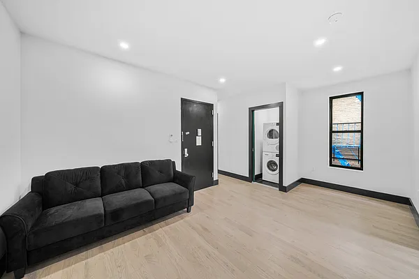 Rented by Blue Sky Management NY Inc | media 26