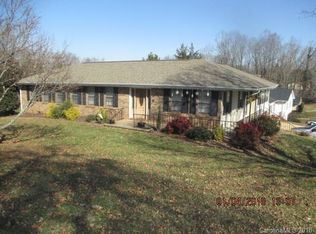 140 Parkland Dr, Forest City, NC 28043